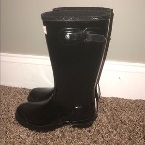 Youth Size 1 HUNTER Black Rainboots